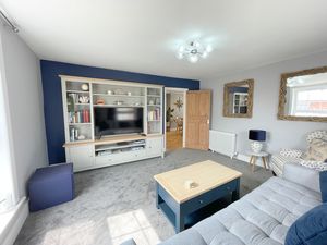 SYDNEY STREET- click for photo gallery